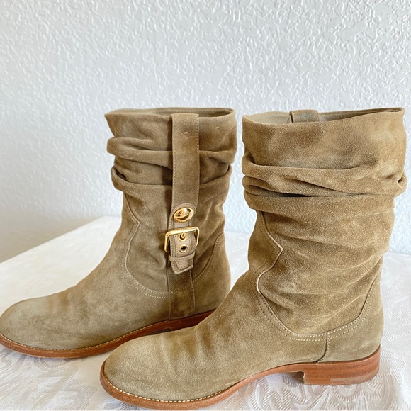 LOUIS VUITTON beige Suede Boots - Picture 11 of 12
